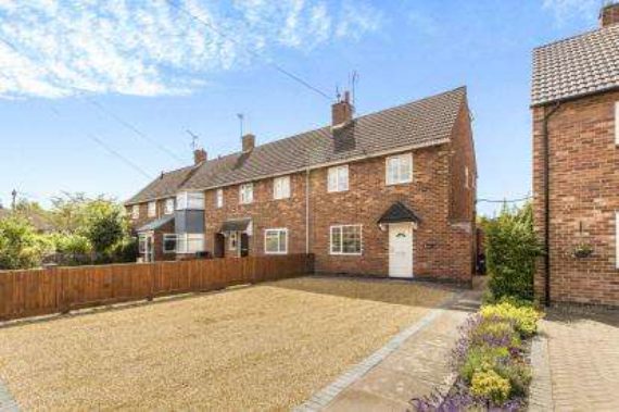 3 Bedroom End of Ter...